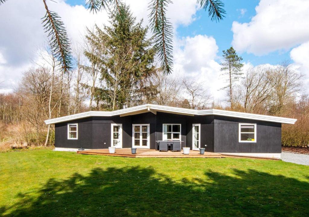 Arrild Ferieby House | Four-Bedroom Holiday home in Toftlund 6