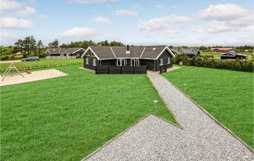Skjern House | Four-Bedroom Holiday Home In Skjern