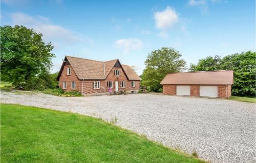 Grenaa House | Four-Bedroom Holiday Home In Grenaa