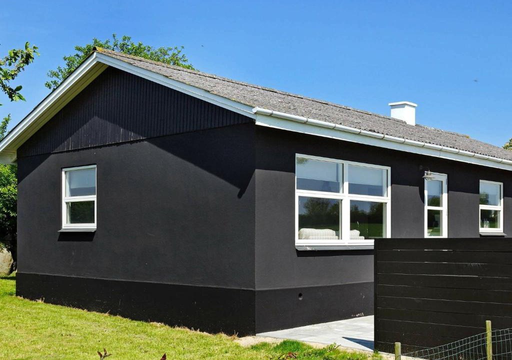 Frørup House | Four-Bedroom Holiday home in Frørup