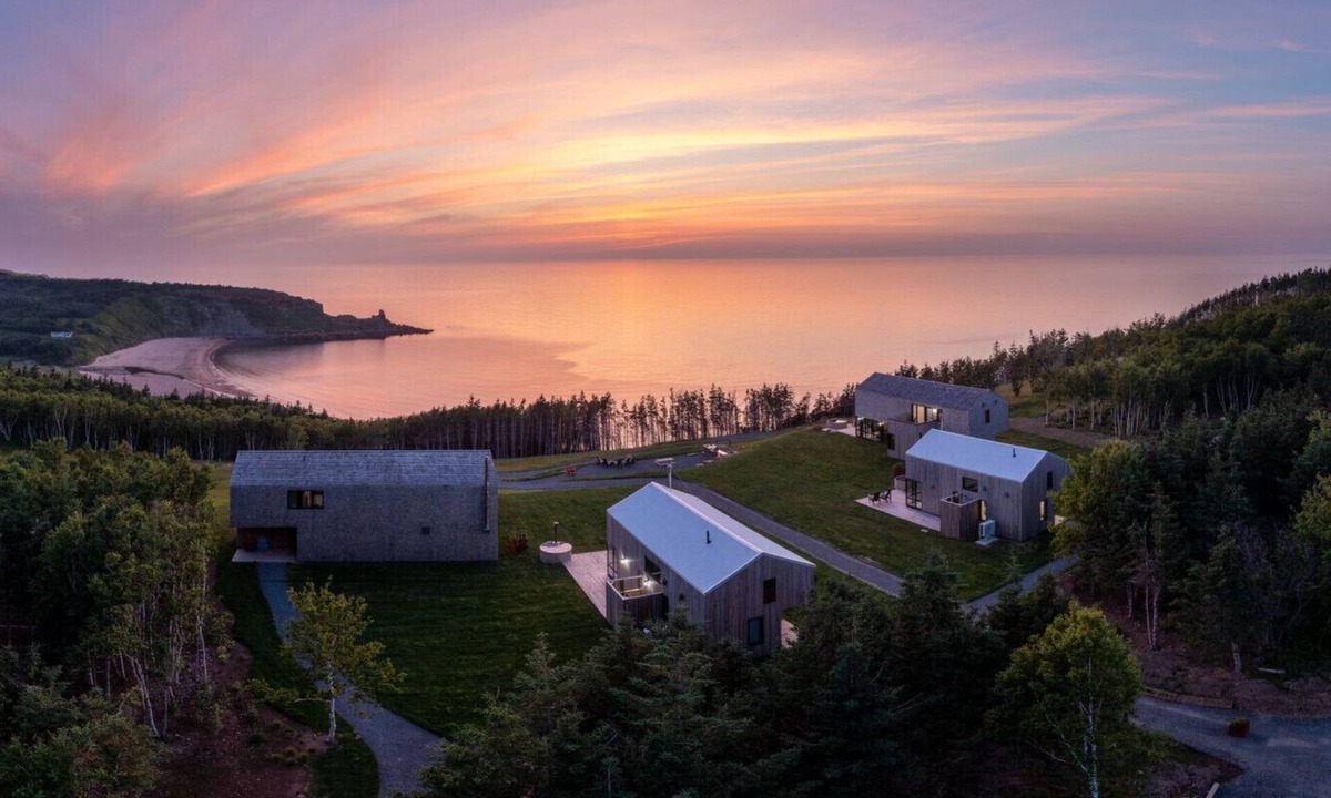 Inverness County Cottage | Four Luxury Cottages with Hot Tubs & Private Beach Path | Ridge On The Chimney