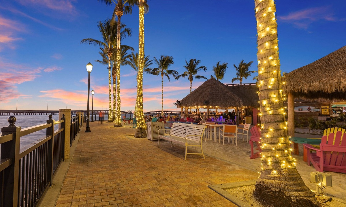 Punta Gorda Hotel | Four Points by Sheraton Punta Gorda Harborside