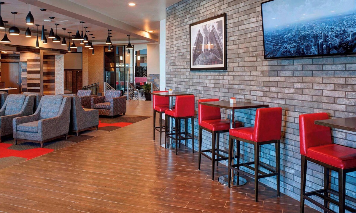 Novi Hotel | Four Points by Sheraton Detroit Novi