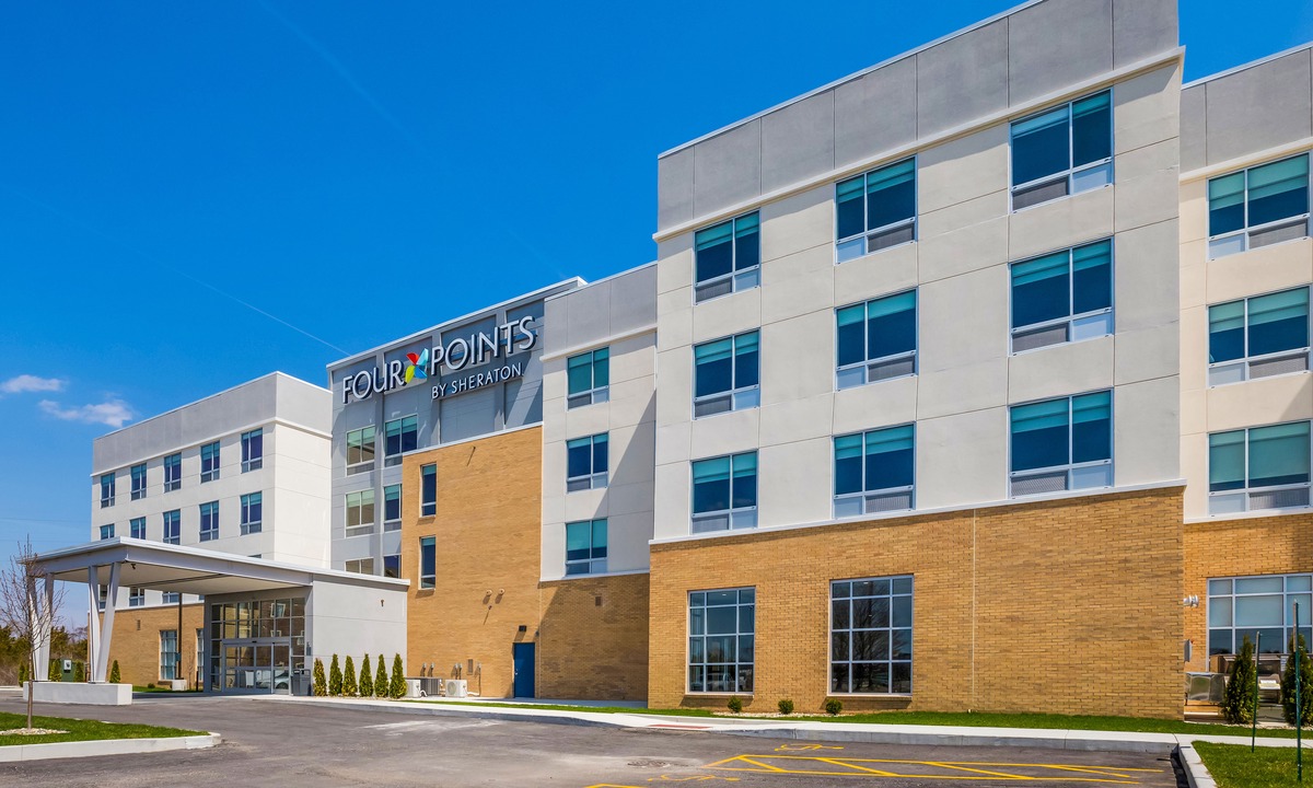 Simonton Lake Hotel | Four Points by Sheraton Elkhart