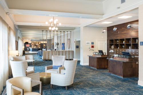 Eastham Hotel | Four Points by Sheraton Eastham Cape Cod
