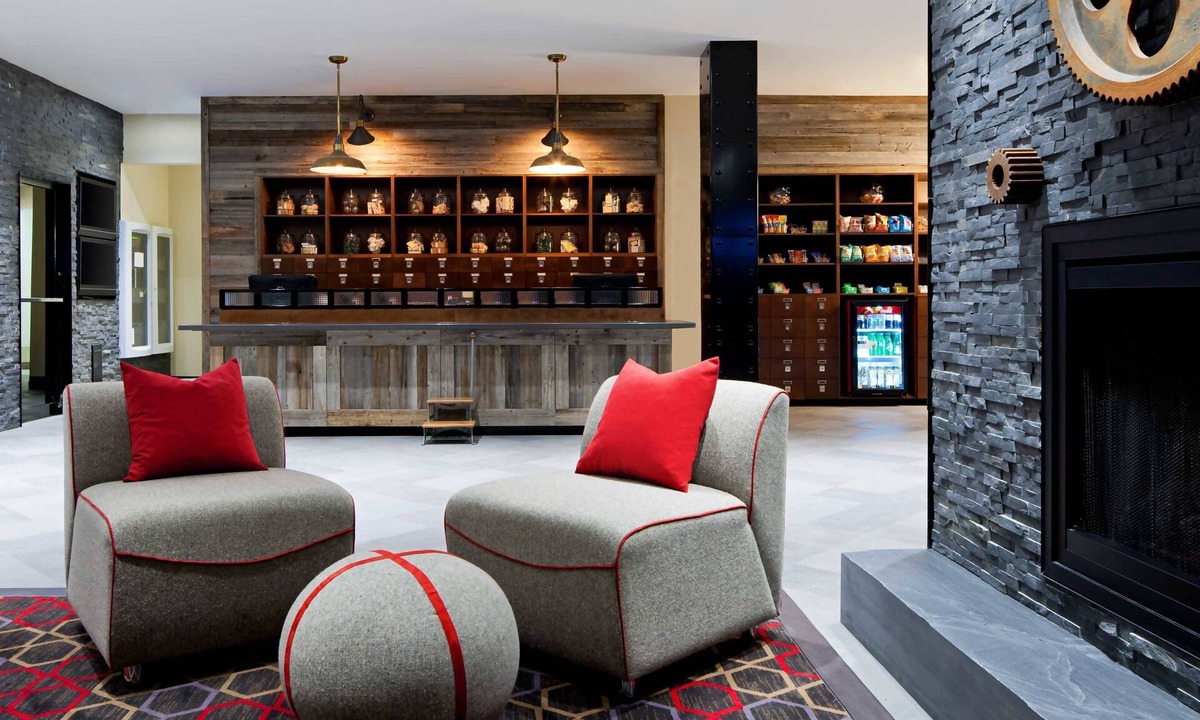 Edmundston Hotel | Four Points by Sheraton Edmundston Hotel & Conference Center