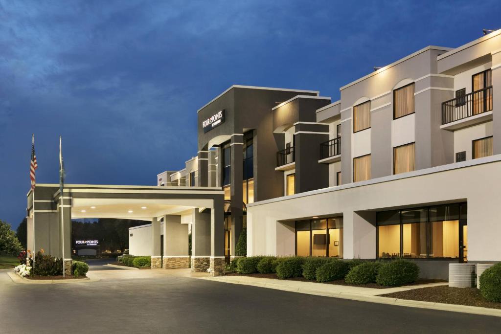 Northeast Raleigh Hotel | Four Points by Sheraton Raleigh North