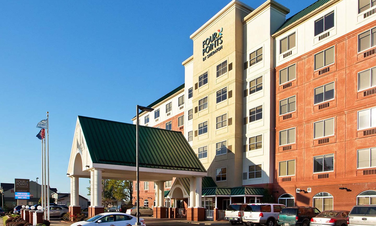 Fairgrounds Hotel | Four Points by Sheraton Louisville Airport