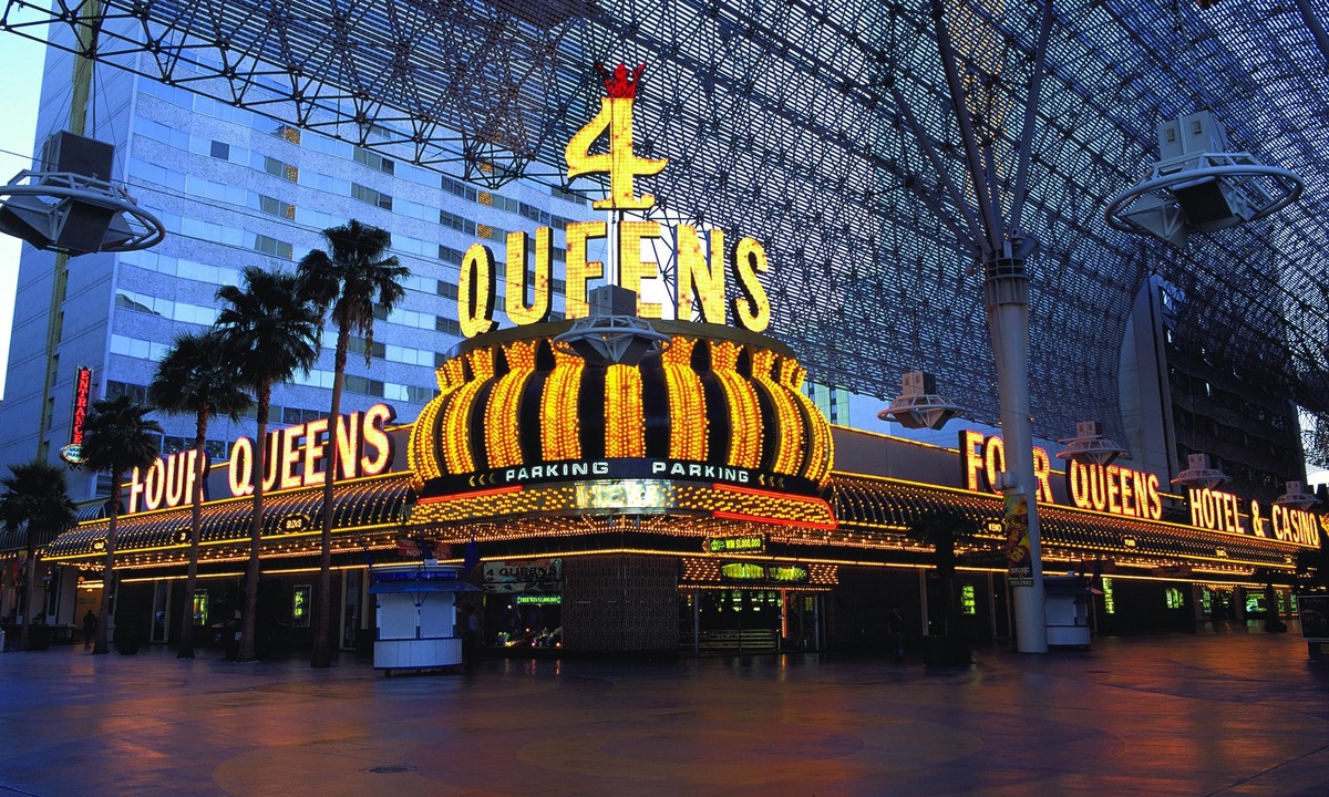 Downtown Las Vegas Hotel | Four Queens Hotel and Casino