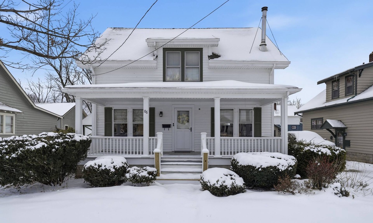 Angola House | Four Seasons Haven