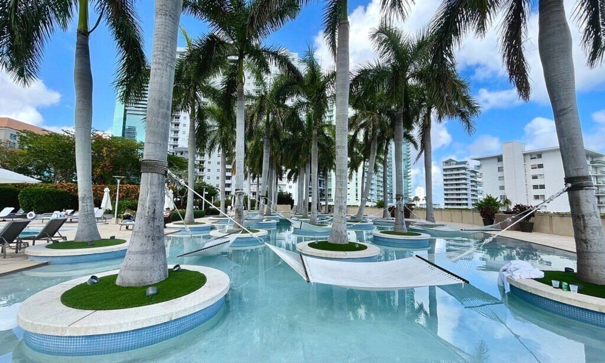 Brickell Hotel | Four Seasons hotel 2bedroom suite