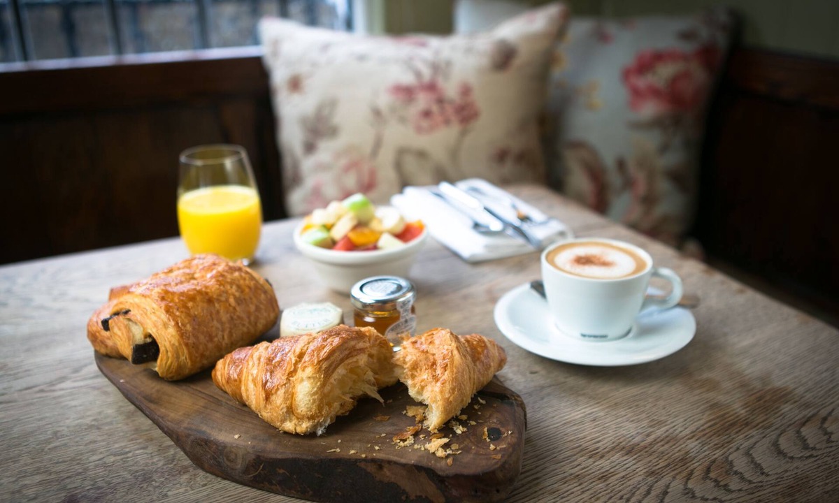 Village Hotel | Fox and Grapes