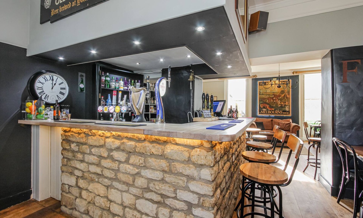 Exton House | Fox and Hounds