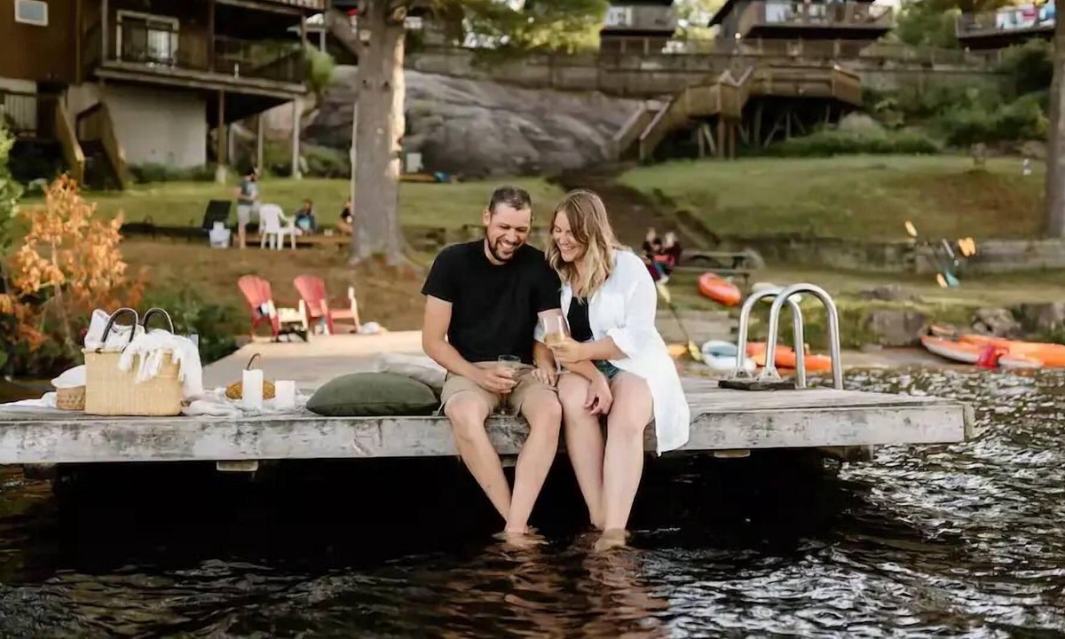 Gravenhurst Resort | Fox Chalet at Granite Ridge