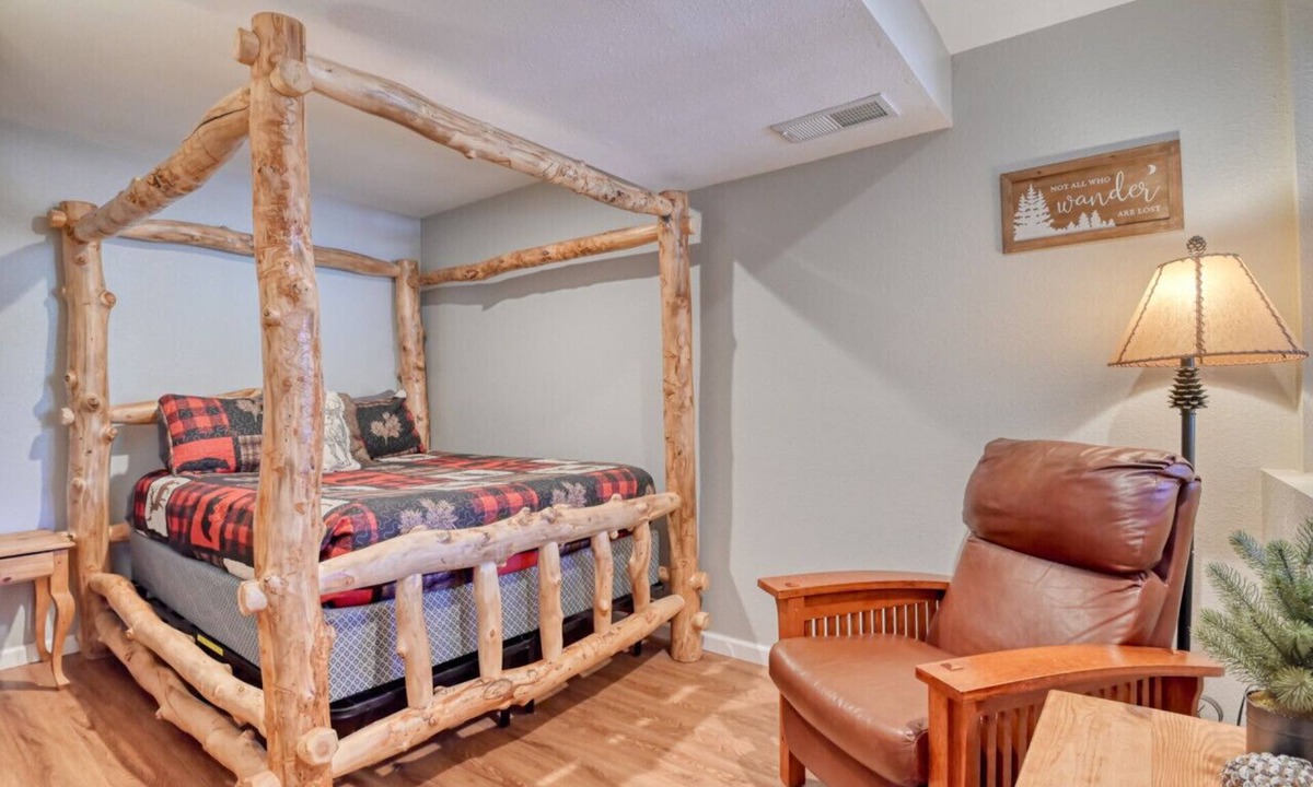 Green Mountain Falls Apartment | Fox Den Cozy Mountain Apt In GMF