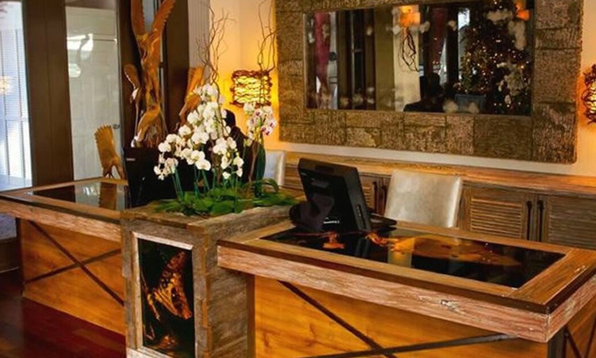 Angola Cabin | Fox Lakeview Lodge