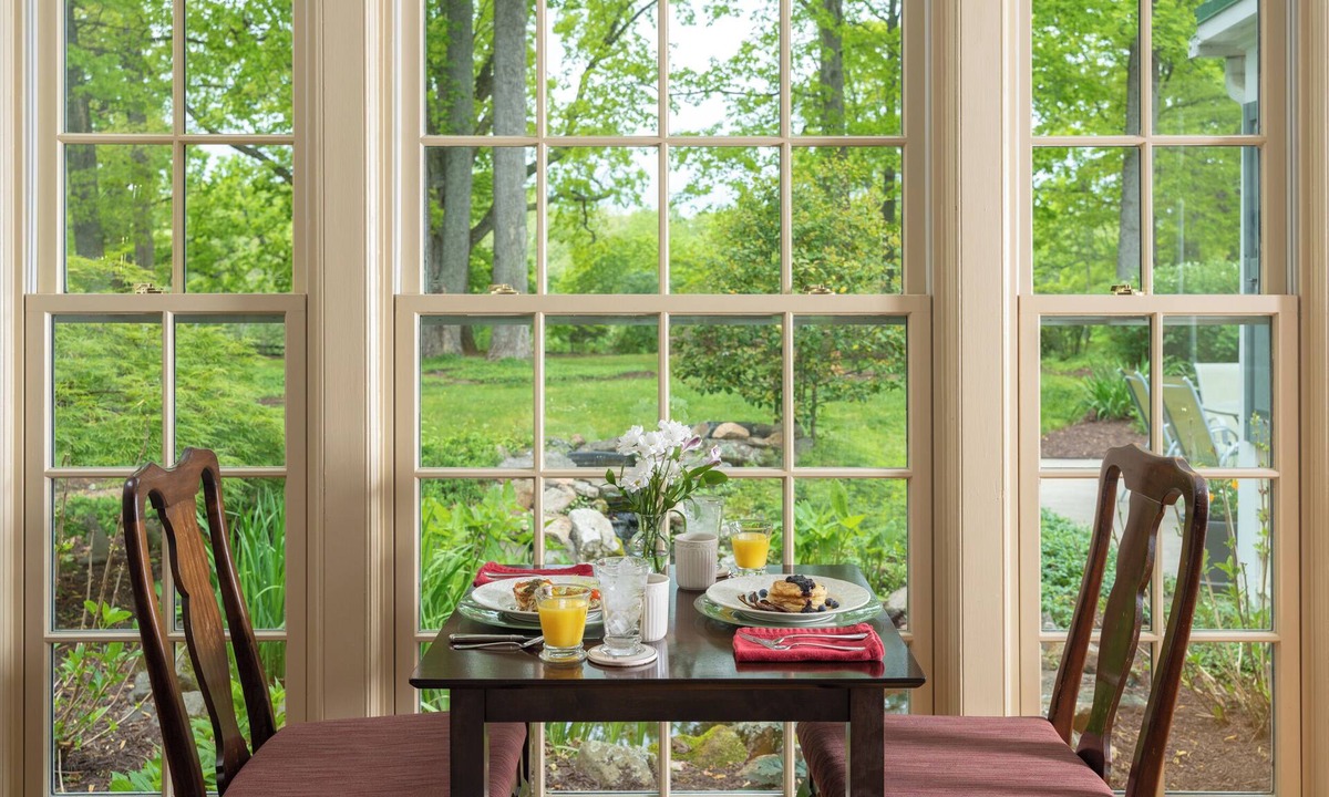 Charlottesville Bed & Breakfast | Foxfield Inn