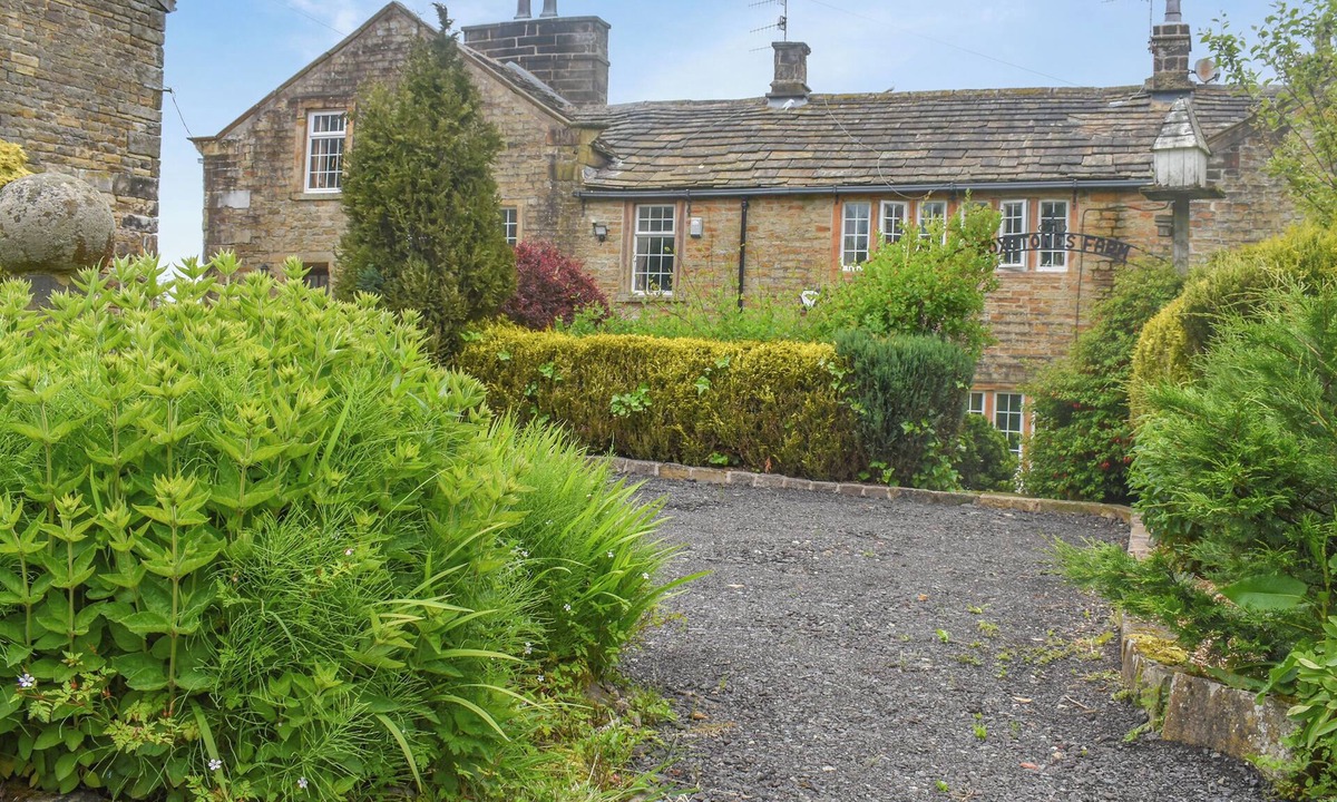 Worsthorne Cottage | Foxstones Farm House