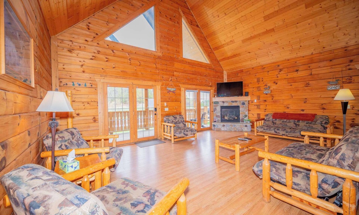Warrens Cabin | Foxtail Lodge - Warrens Retreat