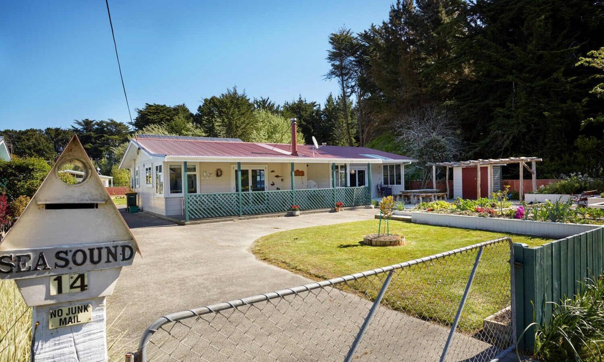 Foxton Beach House | Foxton Beach Cottage