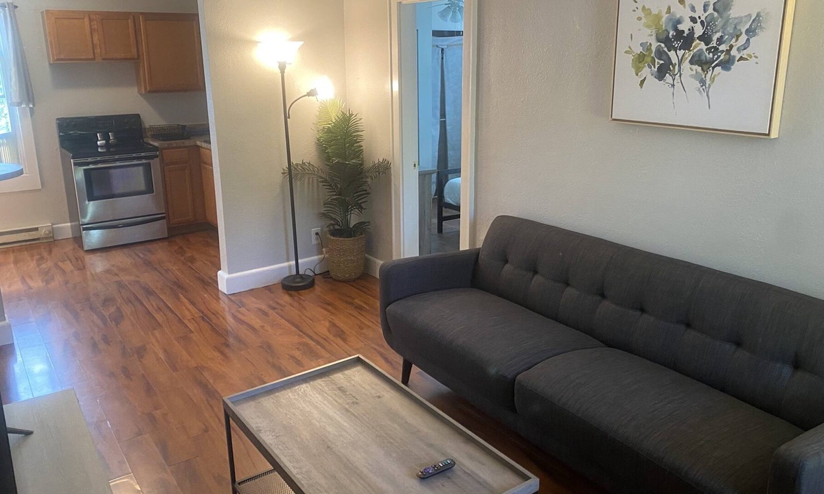 Norfolk Apartment | Foxwell River Lodge S