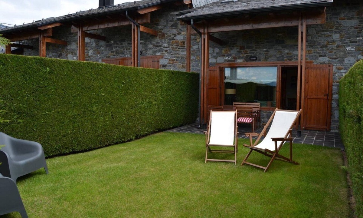 Angoustrine House | Townhouse 3 rooms Pool, Padel, Fireplace & Private Garden