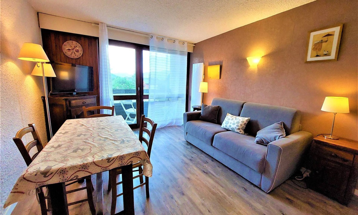 Autrans Apartment | Bright 40m² apartment, 2 south balconies, Autrans, 4 pers, parking included