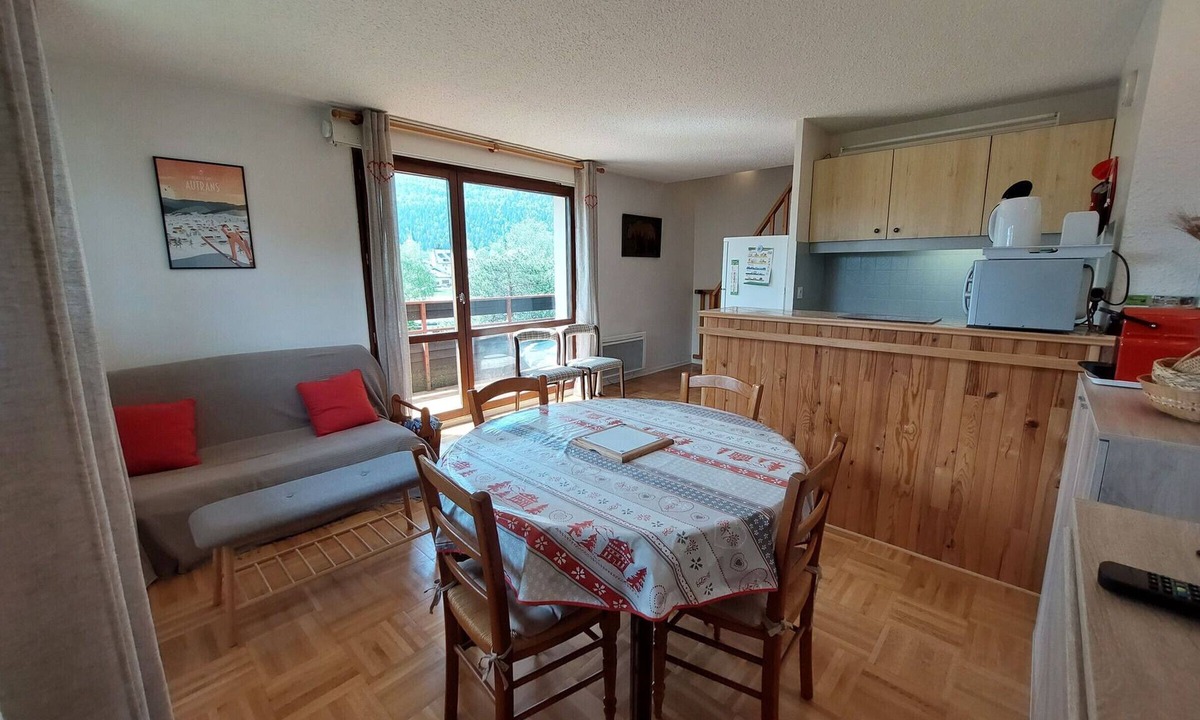 Autrans Apartment | Beautiful duplex for 6, slopeside with parking