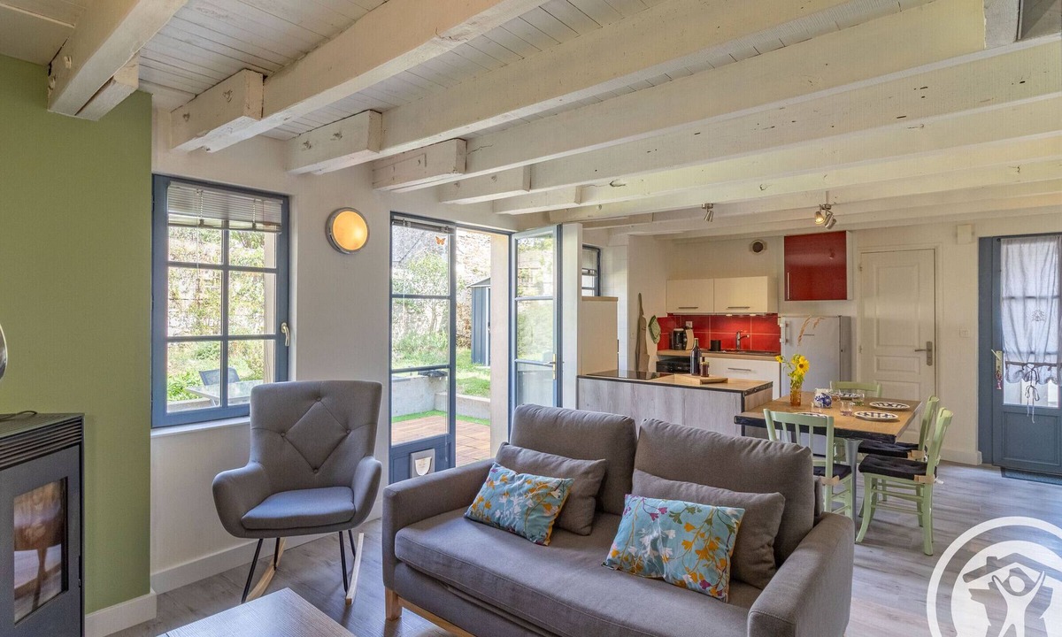 Ingrandes Cottage | Cozy House by the Loire with Terrace