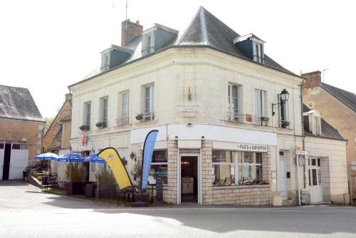 La Chapelle-Blanche-Saint-Martin Hotel | Le Perroquet Bleu