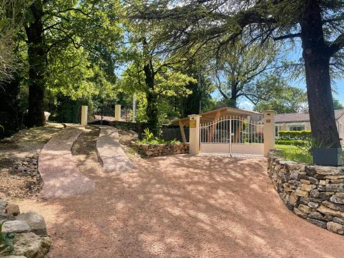 La Vacquerie-et-Saint-Martin-de-Castries Villa | La vie en rose sur le Larzac