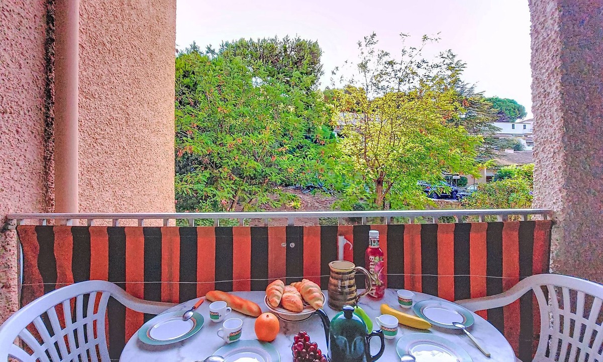 La Madrague Apartment | Les Aigues Marines by Interhome