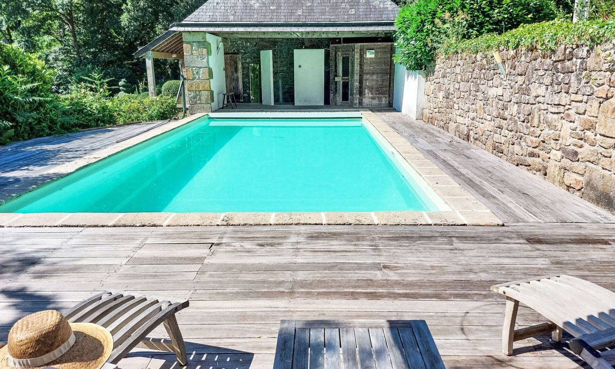 Saint-Georges-de-Reintembault House | La Grulais by Interhome