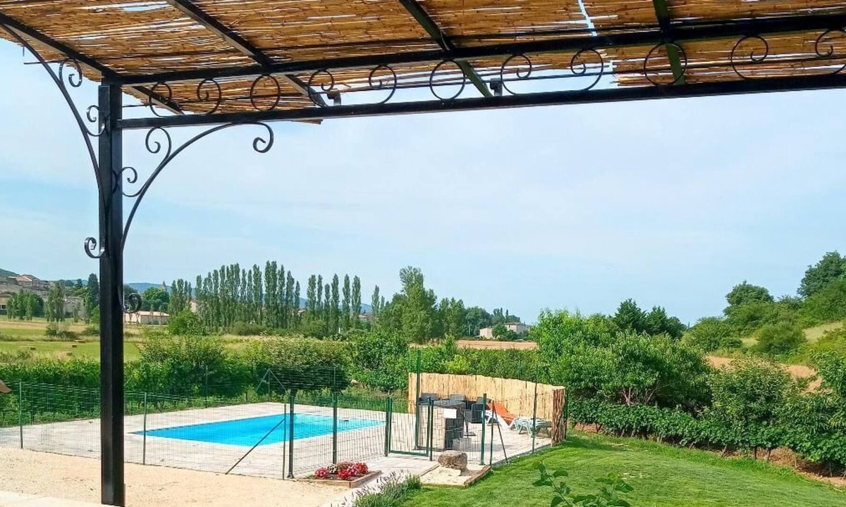 Saint-Jean-de-Maruejols-et-Avejan House | Charming farmhouse with swimming pool
