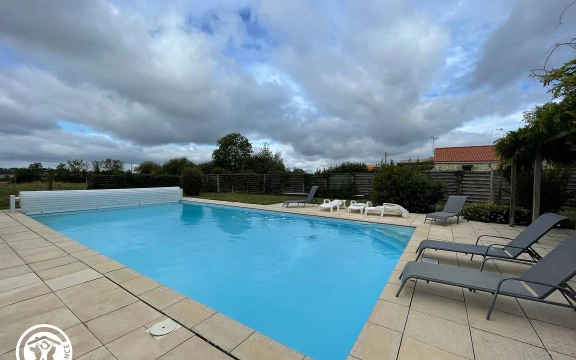 Saint-Martin-des-Tilleuls House | 95 m² House ∙ 3 bedrooms ∙ 6 guests