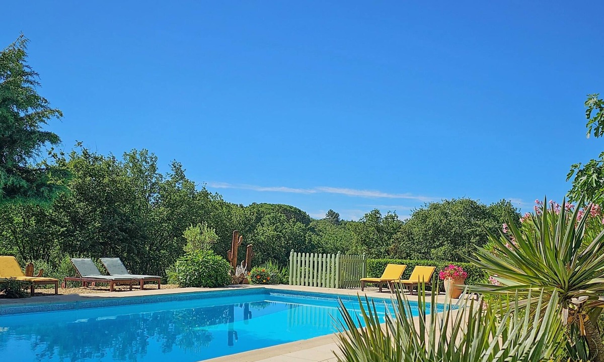 Saint-Maximin-la-Sainte-Baume Cottage | Farmhouse