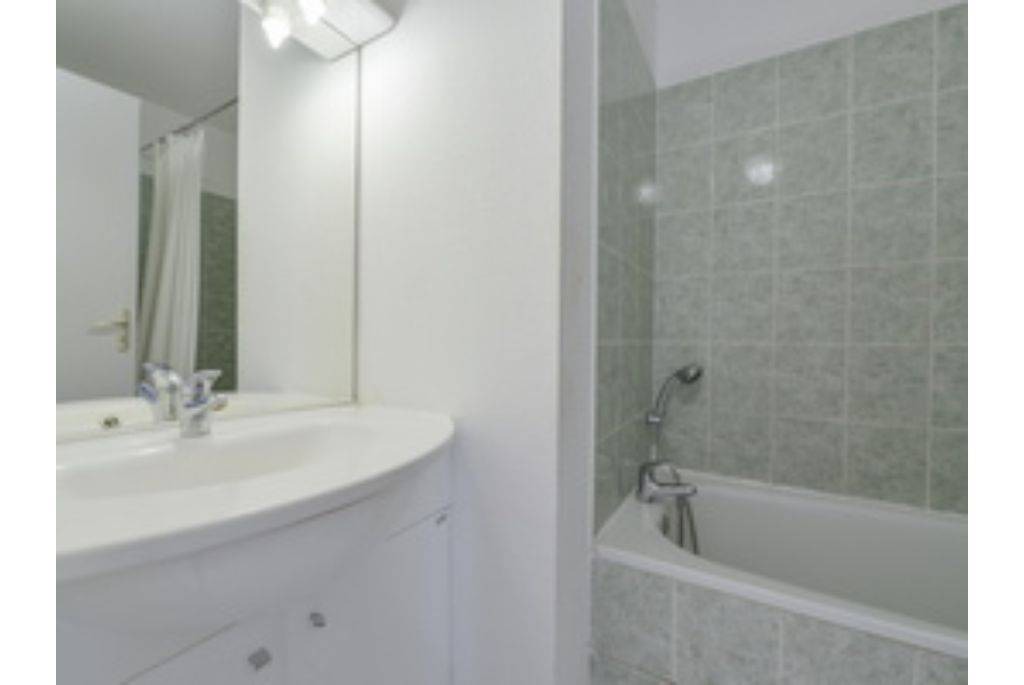 Saint-Saturnin-les-Avignon Apartment | 90 m² Apartment ∙ 3 bedrooms ∙ 8 guests