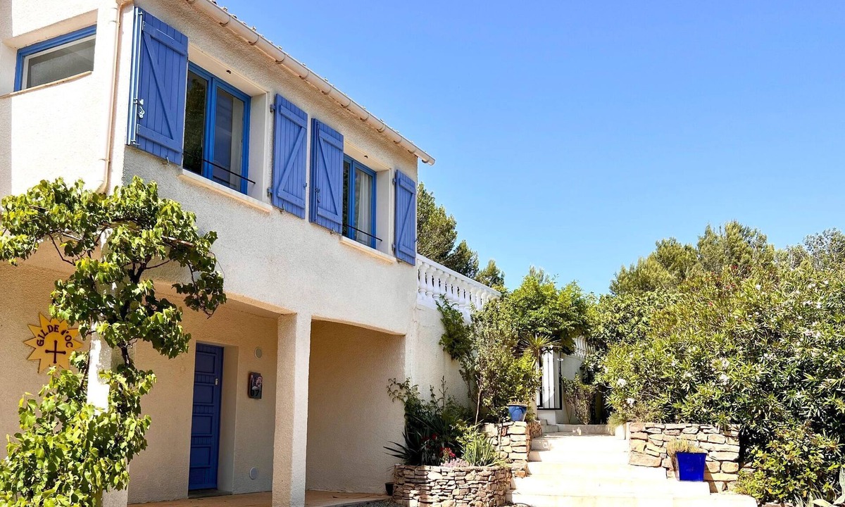 Pouzols-Minervois Villa | Modern villa with private pool