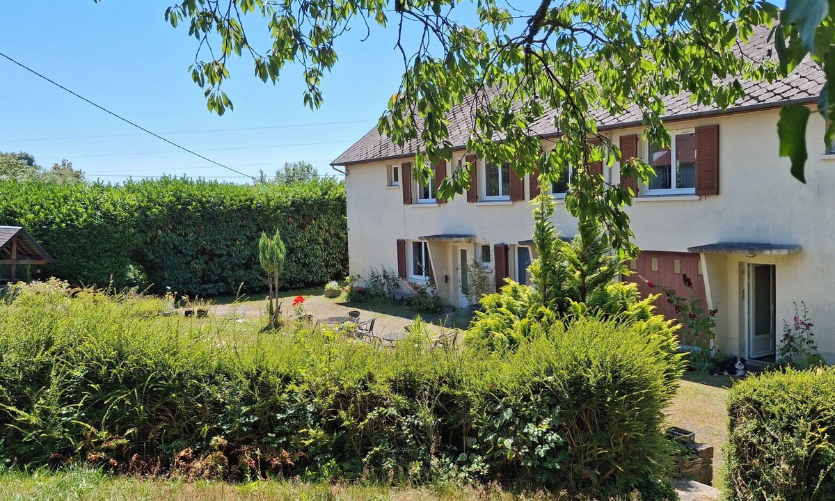Villedieu-les-Poeles Apartment | Gites Le Puits des Souhaits