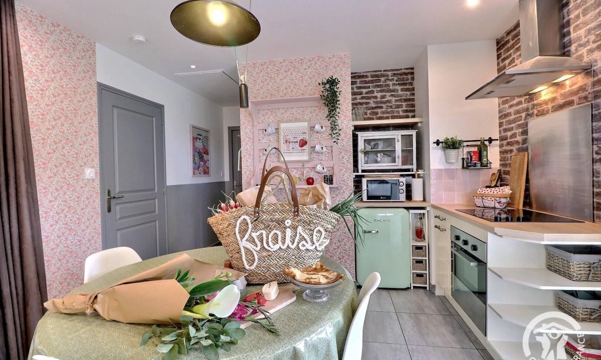 Corps-Nuds House | Fraise - Corps-nuds - Gîte