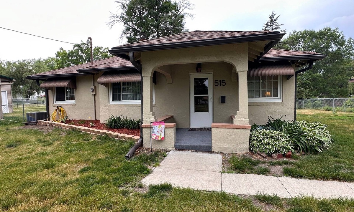 Ottumwa House | Fran's Cottage