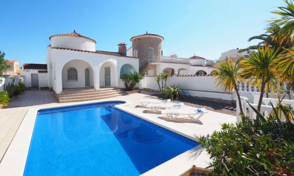 Empuriabrava House | Francoli by Interhome