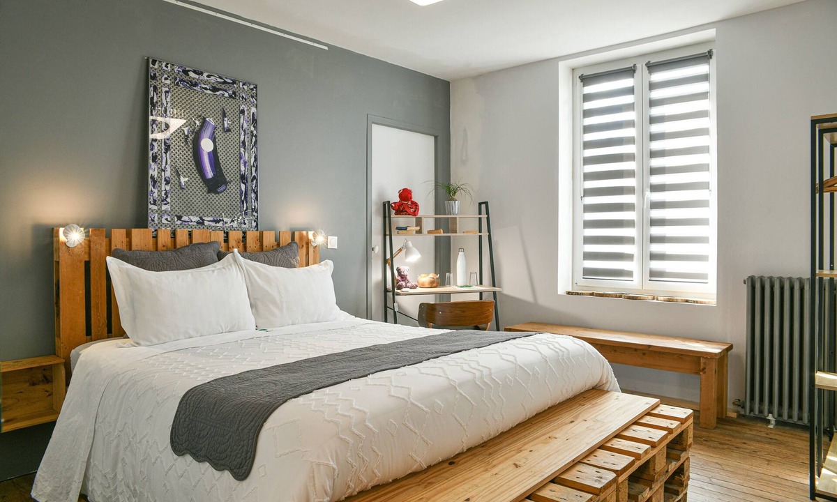 Saint-Genix-sur-Guiers Bed & Breakfast | Frangipanier Guest Room