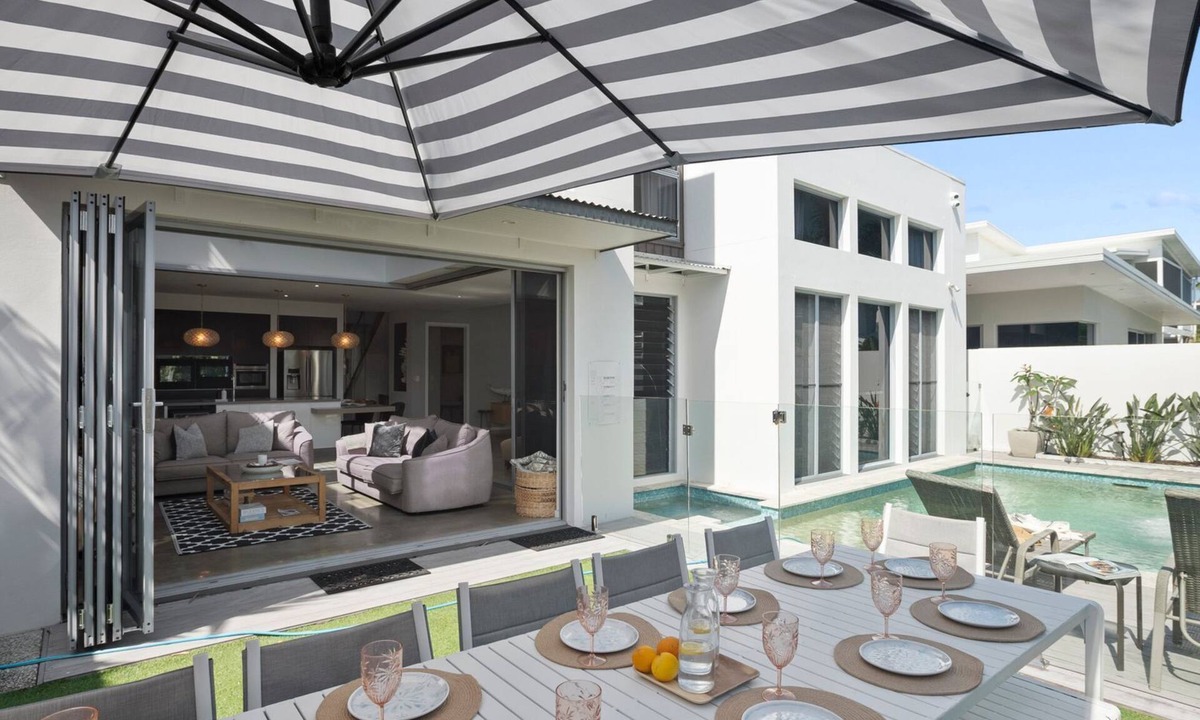 Kingscliff House | Frangipani Beach House