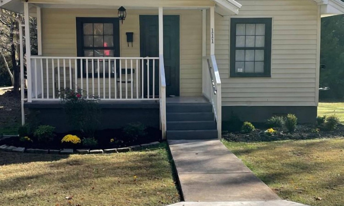 Clemson Cottage | Frank Howard 111’s Farmhouse