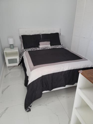 Bearss Plaza Apartment | Frankely Studio