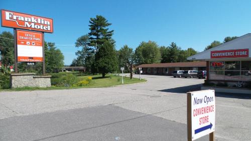 North Bay Hotel | Franklin Motel, Tent & Trailer Park