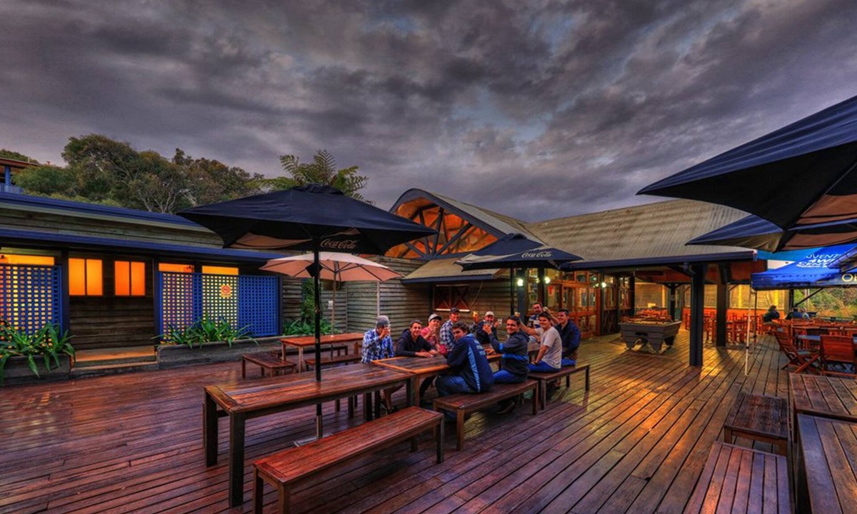 Happy Valley Hotel | Fraser Island Retreat