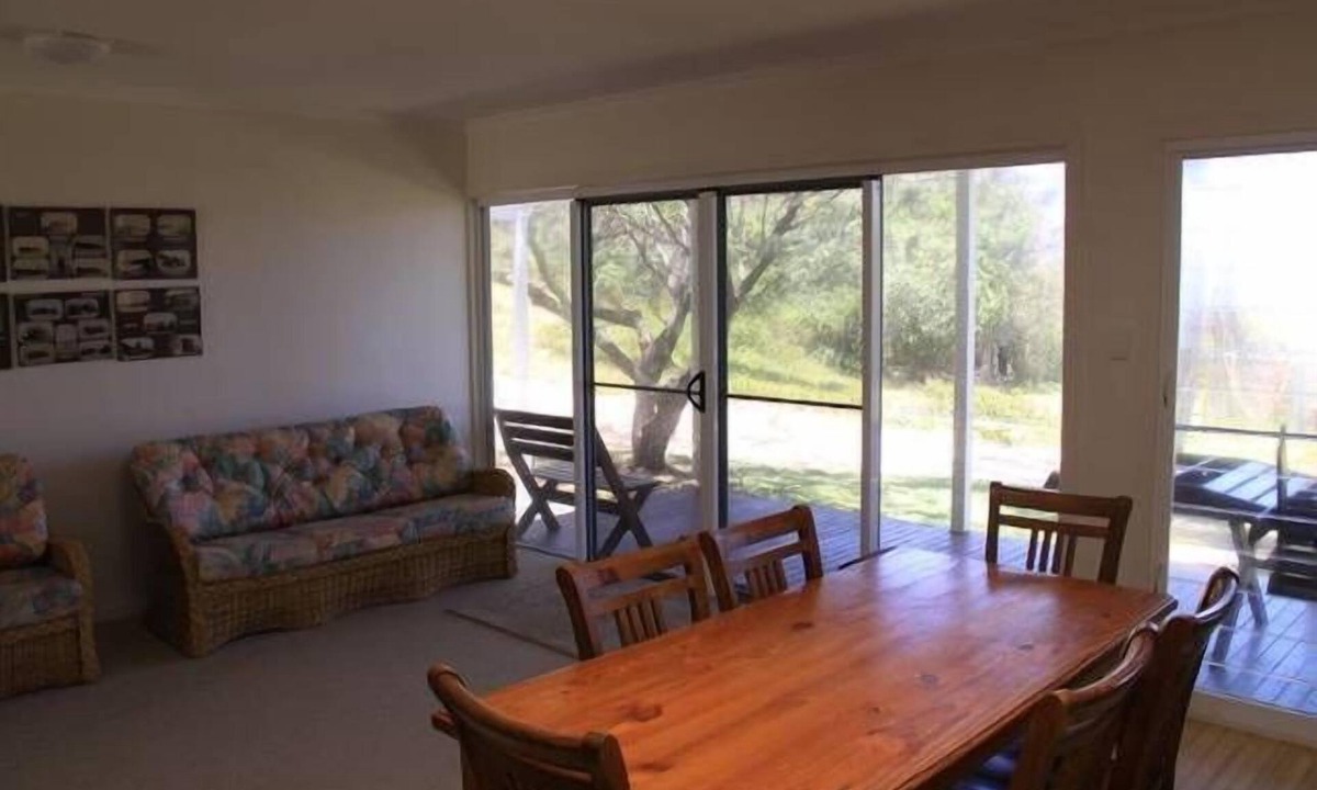 Happy Valley House | Fraser View Unit 1 on Fraser Island