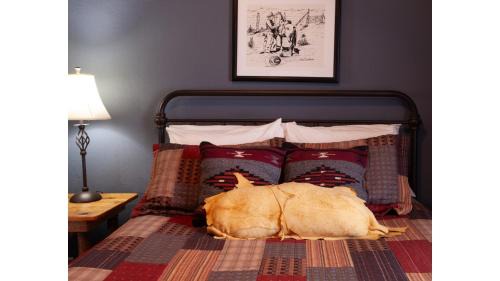 Cimarron Hotel | Fred Lambert - Historic Hotel Room